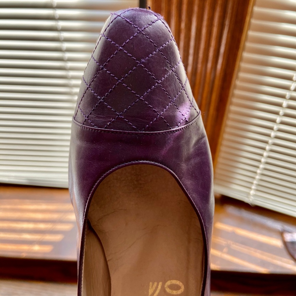 Salvatore Ferragamo Vintage Heels - Picture 4 of 8